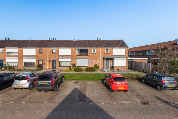 Foto - Te koop: Tussenwoning in Fijnaart